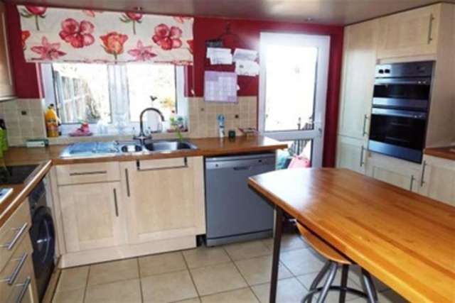 Image of 2 bedroom Detached house to rent in North Road Brentwood CM14 at Brentwood, CM14 4UZ