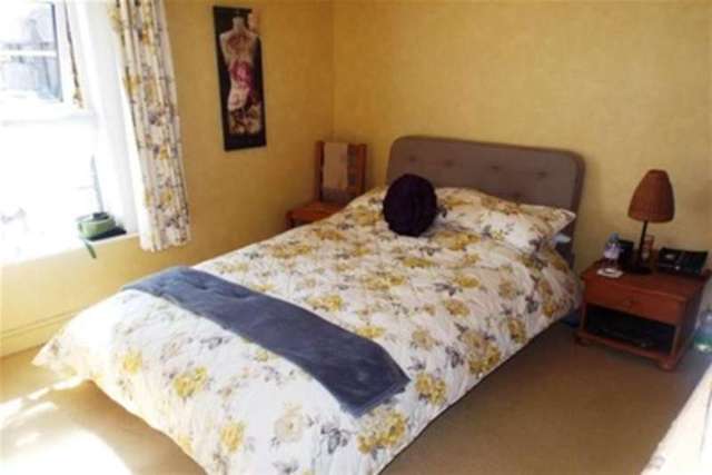  Image of 2 bedroom Detached house to rent in North Road Brentwood CM14 at Brentwood, CM14 4UZ
