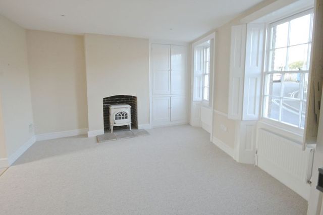  Image of 4 bedroom Terraced house to rent in North Square Dorchester DT1 at North Square  Dorchester, DT1 1HY