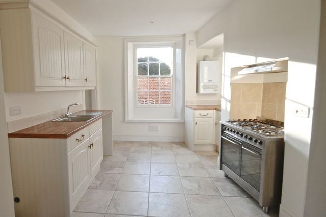  Image of 4 bedroom Terraced house to rent in North Square Dorchester DT1 at North Square  Dorchester, DT1 1HY