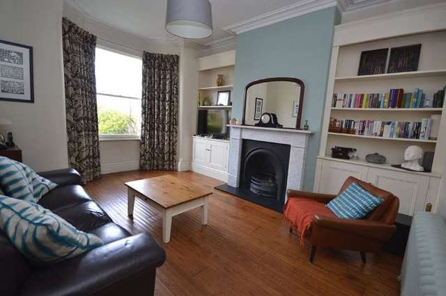  Image of 4 bedroom Terraced house for sale in Oakenshaw Lane Walton Wakefield WF2 at Walton Wakefield West Yorkshire, WF2 6NL