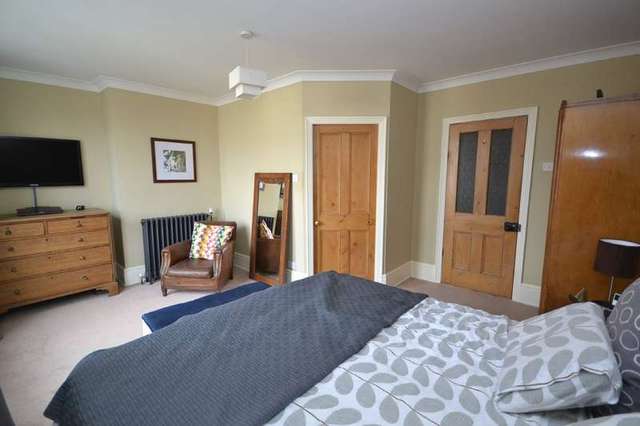  Image of 4 bedroom Terraced house for sale in Oakenshaw Lane Walton Wakefield WF2 at Walton Wakefield West Yorkshire, WF2 6NL