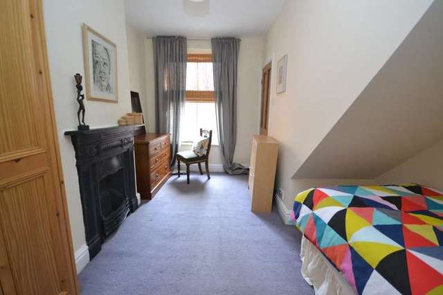  Image of 4 bedroom Terraced house for sale in Oakenshaw Lane Walton Wakefield WF2 at Walton Wakefield West Yorkshire, WF2 6NL