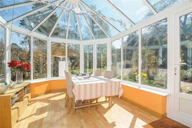  Image of 6 bedroom Detached house to rent in Bridge Terrace Bampton Tiverton EX16 at Oakford Bridge Bampton Tiverton, EX16 9JA