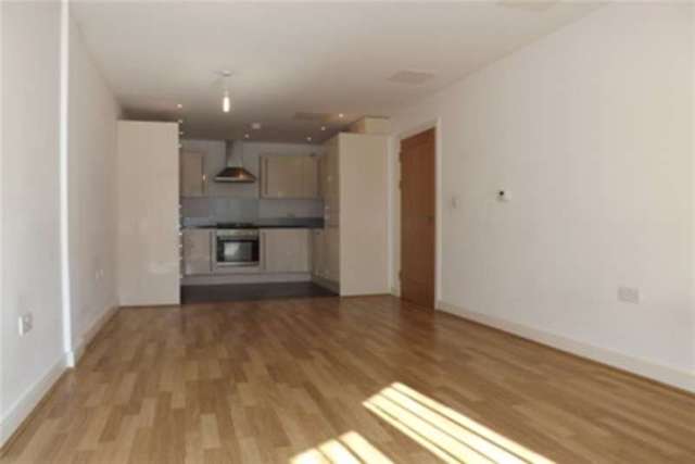  Image of 1 bedroom Flat to rent in The Crescent Plymouth PL1 at Plymouth, PL1 3FG