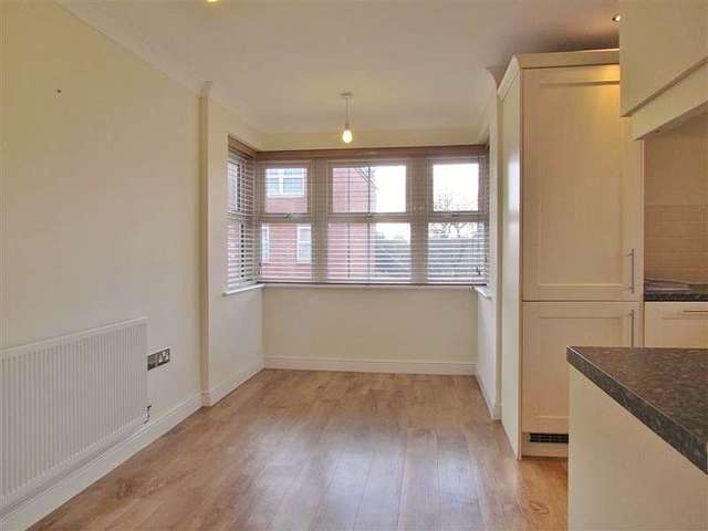  Image of 2 bedroom Apartment to rent in Ock Bridge Place Abingdon OX14 at Drayton Road  Abingdon, OX14 5FW