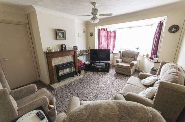  Image of 3 bedroom Terraced house for sale in Oldacre Road Oldbury B68 at Oldacre Road  Oldbury, B68 0RJ