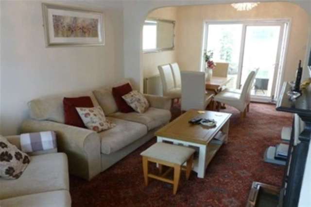  Image of 3 bedroom Detached house to rent in Olivers Mount Sheffield S9 at Sheffield, S9 4PB