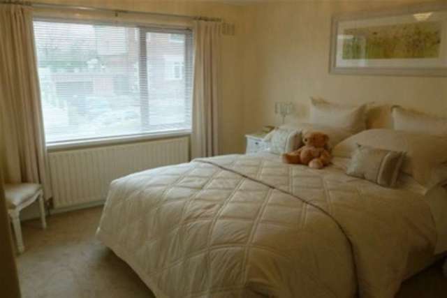 Image of 3 bedroom Detached house to rent in Olivers Mount Sheffield S9 at Sheffield, S9 4PB