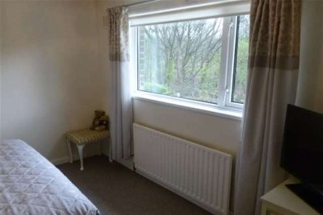  Image of 3 bedroom Detached house to rent in Olivers Mount Sheffield S9 at Sheffield, S9 4PB