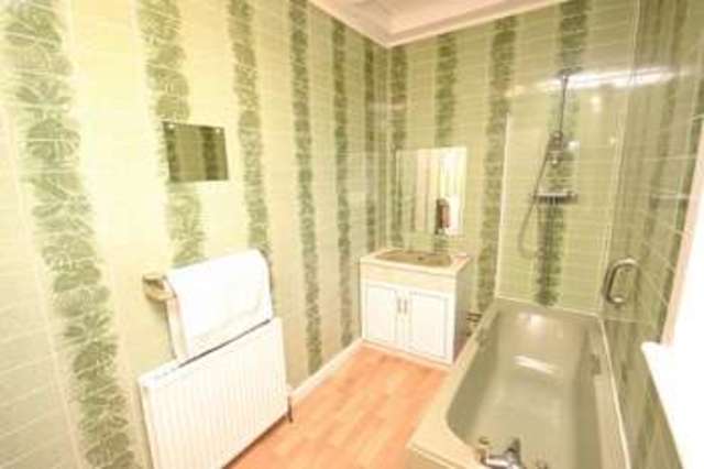  Image of 2 bedroom Semi-Detached house for sale in Orchard Park Avenue Thornliebank Glasgow G46 at Orchard Park Avenue Thornliebank Glasgow, G46 7BN