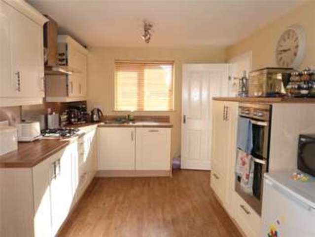  Image of 4 bedroom Semi-Detached house to rent in Osprey Avenue Bracknell RG12 at Bracknell Berkshire Popeswood, RG12 8AT