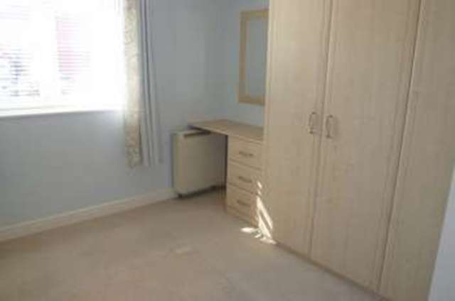  Image of 1 bedroom Flat to rent in Padiham Close Leigh WN7 at Padiham Close  Leigh, WN7 2RU