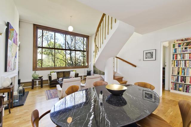  Image of 2 bedroom Flat to rent in Palace Gate London W8 at Palace Gate  London, W8 5NF