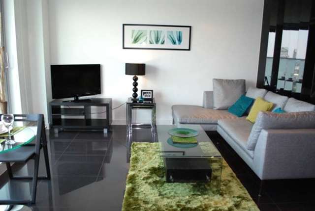  Image of Flat for sale in Pan Peninsula Square London E14 at Canary Wharf, E14 9HG