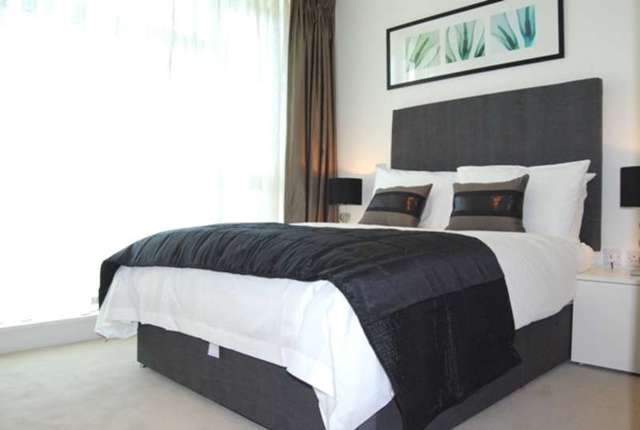  Image of 2 bedroom Flat to rent in Pan Peninsula Square London E14 at Canary Wharf, E14 9HD