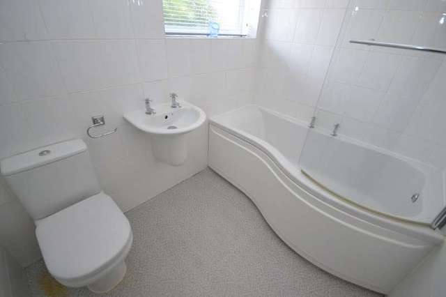  Image of 2 bedroom Detached house for sale in Park Avenue Wakefield WF2 at Wakefield West Yorkshire, WF2 8DS