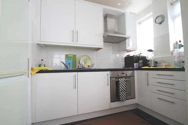  Image of 1 bedroom Flat to rent in Park Crescent London W1B at Park Crescent  London, W1B 1PD