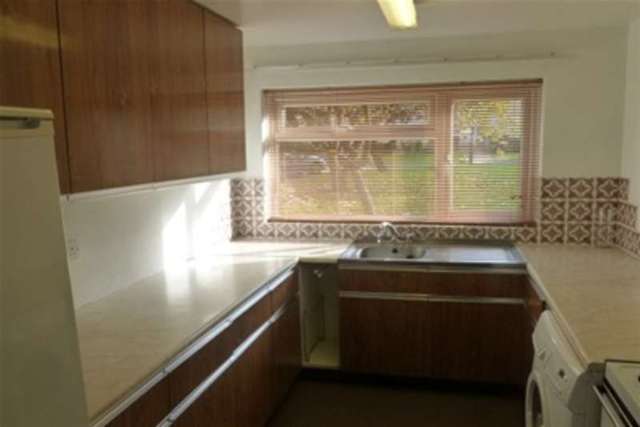  Image of 2 bedroom Flat to rent in Park Grange Croft Sheffield S2 at Sheffield, S2 3QJ