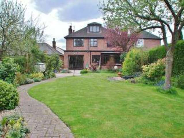  Image of 5 bedroom Detached house for sale in Park Road Radcliffe-on-Trent Nottingham NG12 at Park Road Radcliffe-On-Trent Nottingham, NG12 1AS