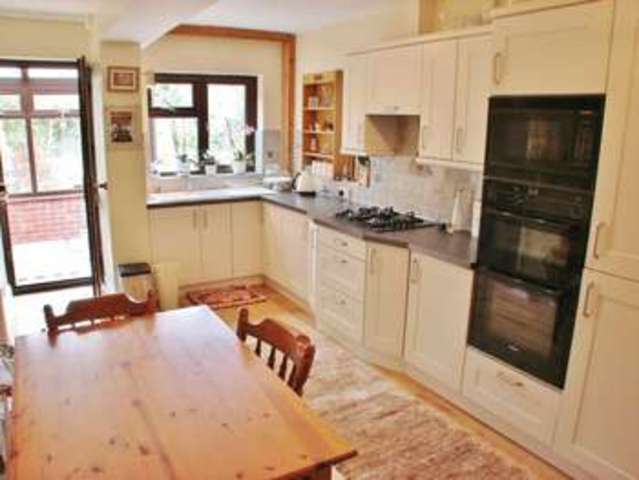  Image of 5 bedroom Detached house for sale in Park Road Radcliffe-on-Trent Nottingham NG12 at Park Road Radcliffe-On-Trent Nottingham, NG12 1AS