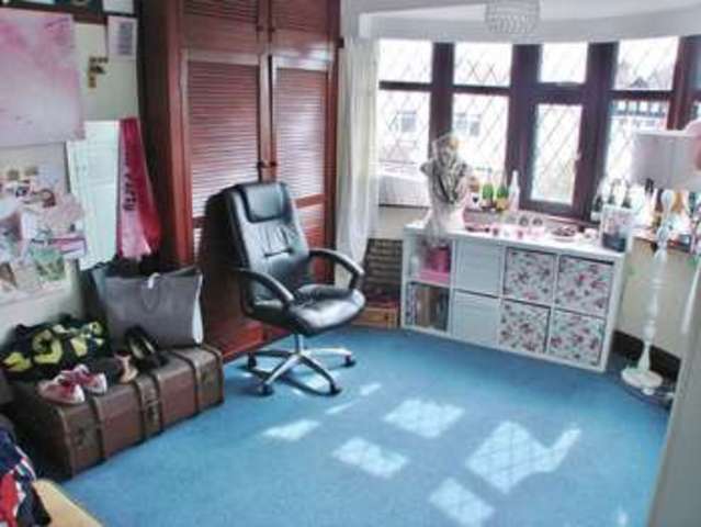  Image of 5 bedroom Detached house for sale in Park Road Radcliffe-on-Trent Nottingham NG12 at Park Road Radcliffe-On-Trent Nottingham, NG12 1AS