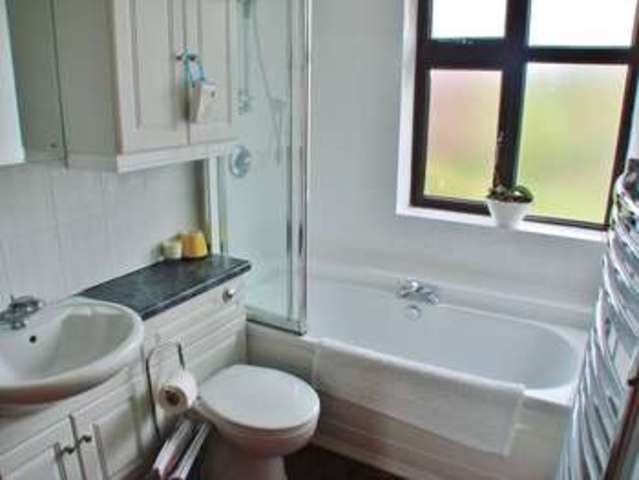  Image of 5 bedroom Detached house for sale in Park Road Radcliffe-on-Trent Nottingham NG12 at Park Road Radcliffe-On-Trent Nottingham, NG12 1AS