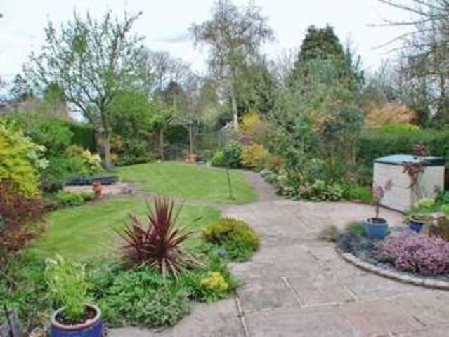  Image of 5 bedroom Detached house for sale in Park Road Radcliffe-on-Trent Nottingham NG12 at Park Road Radcliffe-On-Trent Nottingham, NG12 1AS