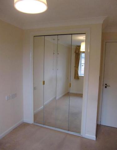  Image of 1 bedroom Apartment to rent in Marvels Lane London SE12 at Paxton Court Marvels Lane Lewisham, SE12 9QQ