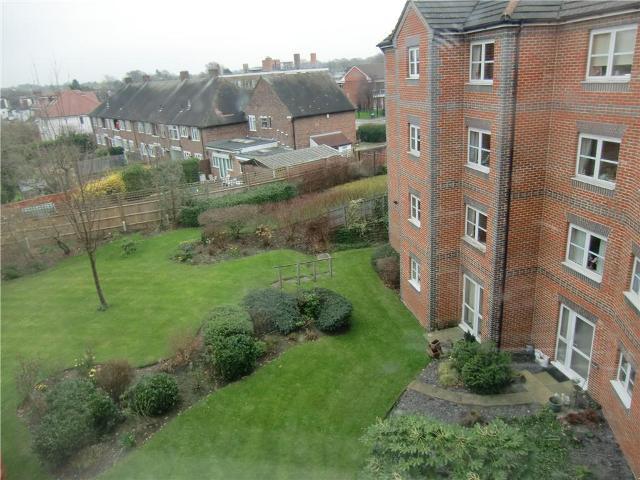  Image of 1 bedroom Apartment to rent in Marvels Lane London SE12 at Paxton Court Marvels Lane Lewisham, SE12 9QQ
