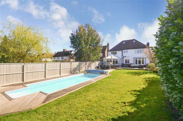  Image of 5 bedroom Detached house for sale in Pear Tree Lane Maidstone ME15 at Loose Maidstone Maidstone, ME15 9QX