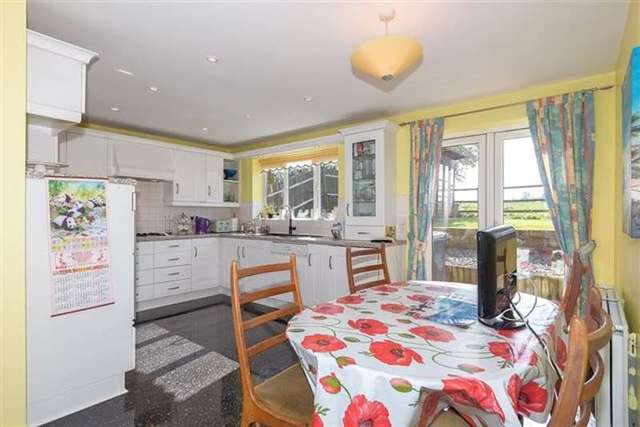  Image of 5 bedroom Detached house for sale in Pear Tree Way Wychbold Droitwich WR9 at Pear Tree Way Wychbold Droitwich, WR9 7JW