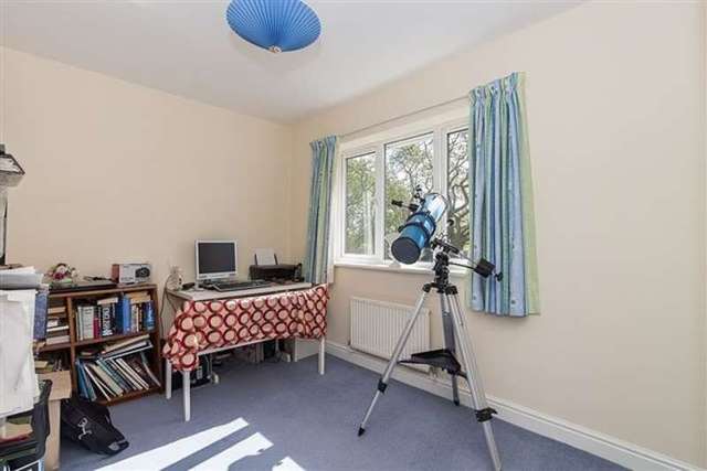  Image of 5 bedroom Detached house for sale in Pear Tree Way Wychbold Droitwich WR9 at Pear Tree Way Wychbold Droitwich, WR9 7JW