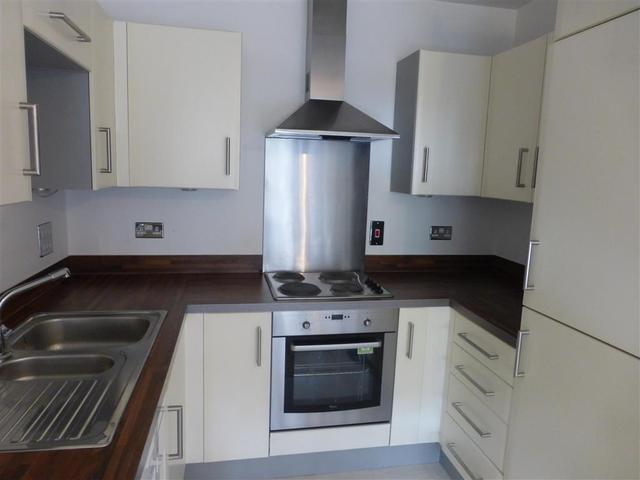  Image of 1 bedroom Flat to rent in Guinness Court Leafy Way Croydon CR0 at Peebles Court Whitestone Way Croydon, CR0 4WJ