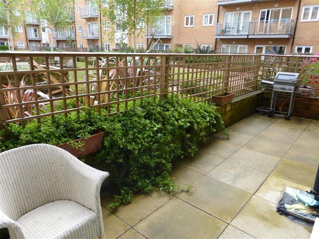  Image of 1 bedroom Flat to rent in Guinness Court Leafy Way Croydon CR0 at Peebles Court Whitestone Way Croydon, CR0 4WJ