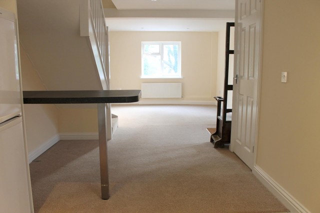  Image of 2 bedroom Detached house to rent in Copthorne Common Copthorne Crawley RH10 at Pembley Green Copthorne Common Crawley, RH10 3LF