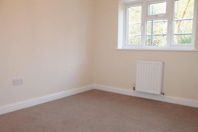  Image of 2 bedroom Detached house to rent in Copthorne Common Copthorne Crawley RH10 at Pembley Green Copthorne Common Crawley, RH10 3LF