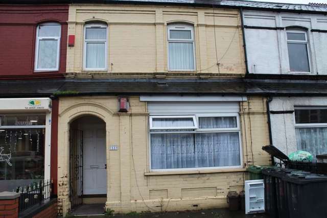  Image of 1 bedroom Studio flat to rent in Penarth Road Cardiff CF11 at Penarth Road Grangetown Cardiff, CF11 6JU