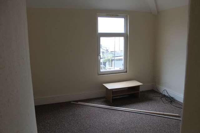  Image of 1 bedroom Studio flat to rent in Penarth Road Cardiff CF11 at Penarth Road Grangetown Cardiff, CF11 6JU