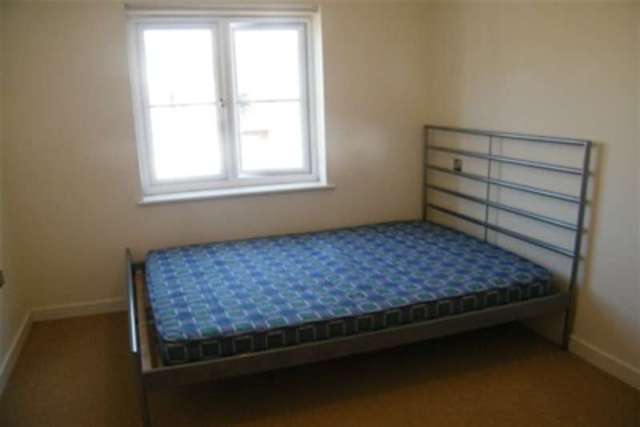  Image of 1 bedroom Flat to rent in Pentland Close Heath Cardiff CF14 at Cardiff, CF14 5BB