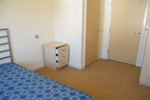  Image of 1 bedroom Flat to rent in Pentland Close Heath Cardiff CF14 at Cardiff, CF14 5BB