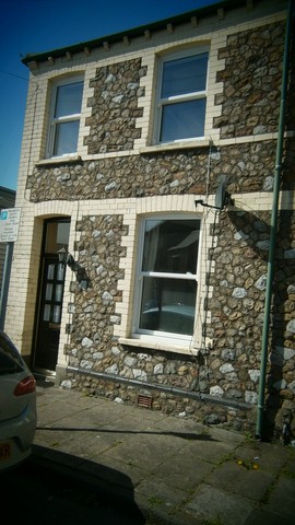  Image of 2 bedroom End of Terrace to rent in Percy Street Cardiff CF10 at Cardiff, CF10 5DU