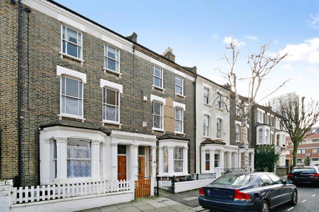  Image of 3 bedroom Property to rent in Petworth Street London SW11 at Petworth Street  London, SW11 4QR