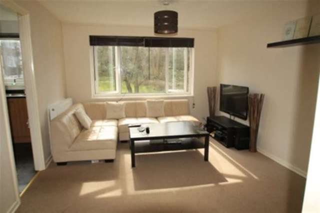  Image of 1 bedroom Flat to rent in Ladygrove Pixton Way Forestdale Croydon CR0 at Croydon, CR0 9LS