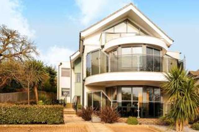  Image of 2 bedroom Flat for sale in Preston Road Preston Weymouth DT3 at 12 Preston Road  Weymouth, DT3 6PZ