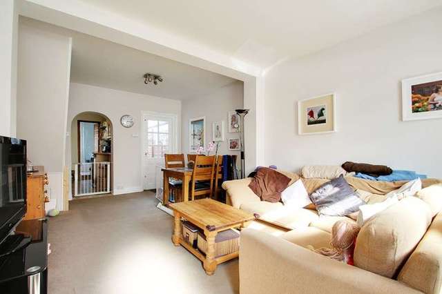  Image of 2 bedroom Property for sale in Primrose Avenue Enfield EN2 at Primrose Avenue  Enfield, EN2 0SZ