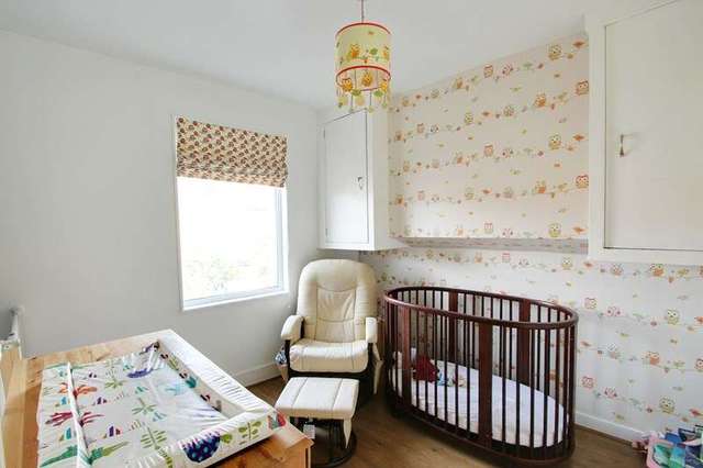  Image of 2 bedroom Property for sale in Primrose Avenue Enfield EN2 at Primrose Avenue  Enfield, EN2 0SZ