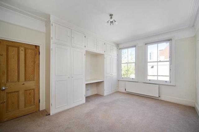  Image of 2 bedroom Flat to rent in Prince of Wales Drive London SW11 at Prince Of Wales Drive  London, SW11 4SB