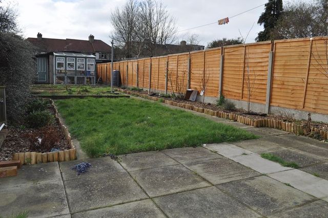 Image of 3 bedroom Terraced house to rent in Prince of Wales Road Sutton SM1 at Prince of Wales Road  Sutton, SM1 3PE