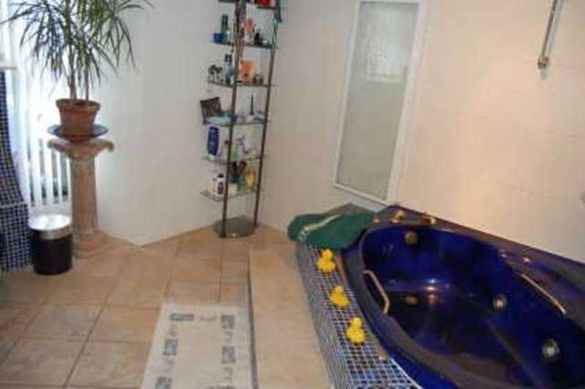 Image of 3 bedroom Apartment to rent in Princess Victoria Street Clifton Bristol BS8 at Clifton  Bristol, BS8 4BU